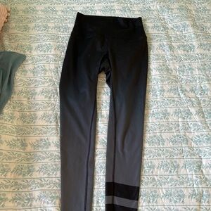 ALO Yoga Black and Gray Leggings